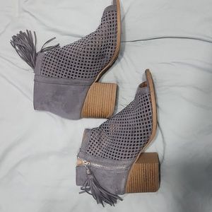 Gently worn size 7 grey healed booties with open toe and cute tassle on zipper